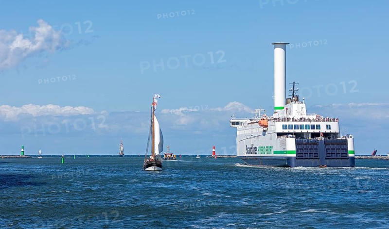 Scandlines Hybrid Ferry, sailing boats, pier lights, Hanse Sail, Unterwarnow, Hanse Sail, Warnemünde, Rostock, Mecklenburg-Western Pomerania, Germany