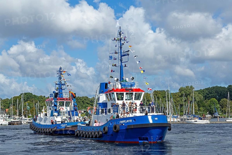 Tugboat, tugboat ballet, Hanse-Sail, harbour, Rostock, Mecklenburg-Western Pomerania, Germany