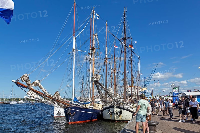 Sailing ships at the quay wall, Hanse-Sail, harbour, Rostock, Mecklenburg-Western Pomerania, Germany