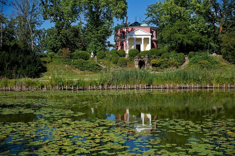 Pantheon designed by Friedrich Wilhelm Freiherr von Erdmannsdorff, Wörlitz Park, Wörlitz Gardens, Garden Kingdom of Dessau-Wörlitz, UNESCO World Heritage Site, Wörlitz, Dessau-Roßlau, Saxony-Anhalt, Germany
