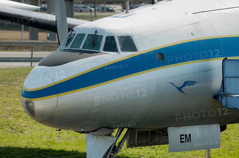 Front view of the Lockheed L-1049 G Super Constellation, registration D-ALEM