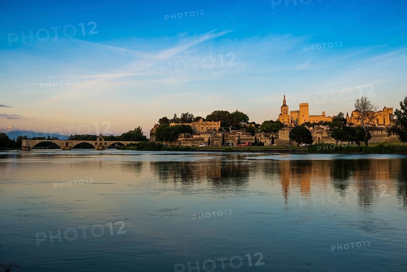 Palace of the Popes, Palais des Papes, sunset, Avignon, Provence, France