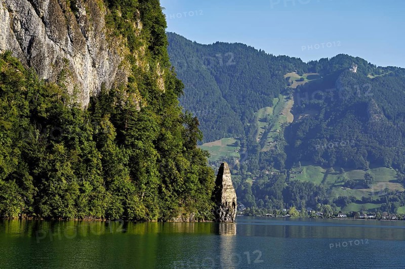 Schillerstein, Mythenstein, a striking boulder about 20 metres high at the entrance to Lake Uri, Lake Lucerne, Brunnen, Canton, Schwyz, Switzerland