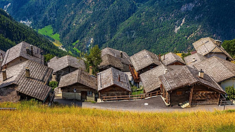 Wooden shingle roofs in the historic centre of Chandolin, Val d'Anniviers, Valais Alps, Canton Valais, Switzerland