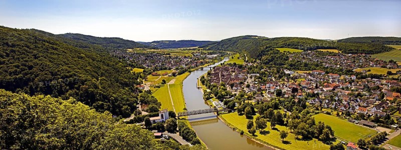 Elevated view of the river Weser and the town of Bodenwerder, birthplace of Münchhausen, Weserbergland, Lower Saxony, Germany