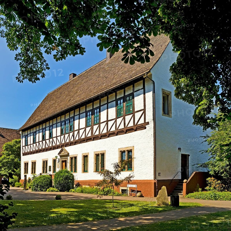 Münchhausen Castle, a former manor house, today town hall, birthplace of Münchhausen, Bodenwerder, Weserbergland, Lower Saxony, Germany
