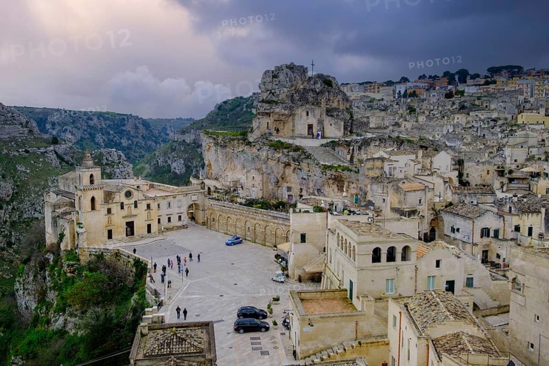 Church of San Pietro Caveoso and Church of Santa Maria di Idris, cave settlement, cave dwellings, houses, Sassi, Matera, Unesco World Heritage Site, Basilicata, Italy
