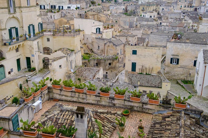 Cave settlement, cave dwellings, houses, Sassi, Matera, Unesco World Heritage Site, Basilicata, Italy