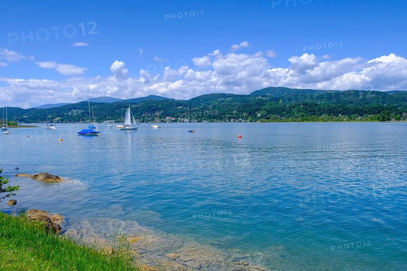Teixlbucht bathing beach, on Lake Lake Wörth, near Unterdellach, southern shore, Carinthia, Austria