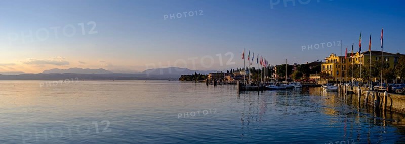 Sunset near Sirmione on Lake Garda, Veneto, Veneto, Italy