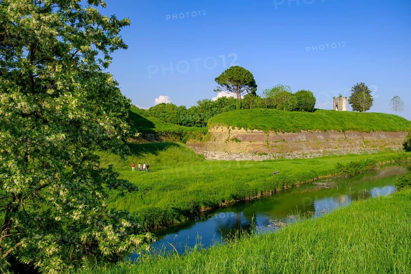 Fortification wall, city wall, UNESCO World Heritage Site, Palmanova, Julian Friuli, Veneto, Italy