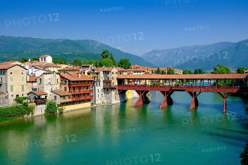 Ponte degli Alpini, with Brenta, Bassano del Grappa, Veneto, Italy
