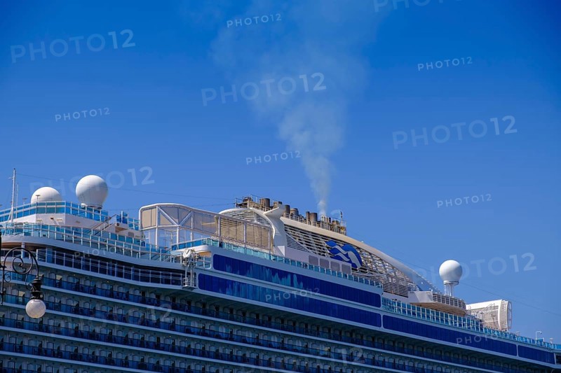 Exhaust fumes, combustion, cruise ship, Majestic Princess, Riva del Mandracchio, promenade, Trieste, Adriatic Sea, Friuli Venezia Giulia region, Italy