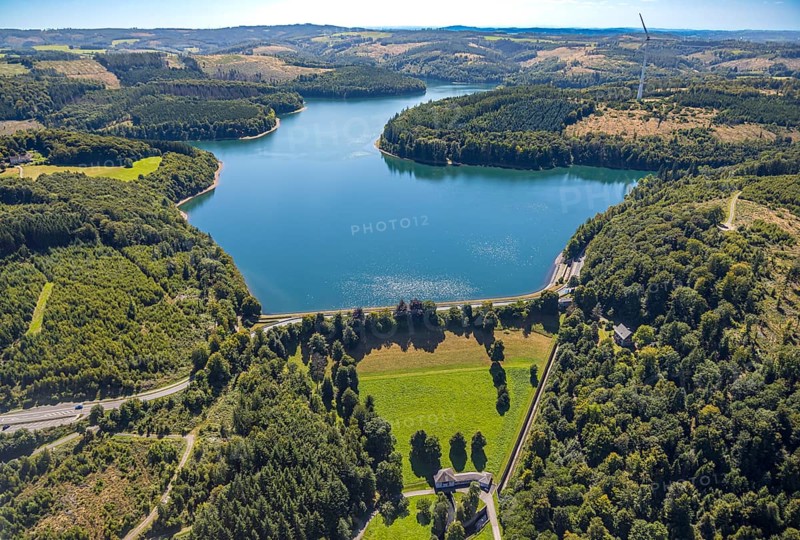 Aerial view, Verse dam with dam, forest area with forest damage, Piepersloh, Lüdenscheid, Sauerland, North Rhine-Westphalia, Germany, tree mortality, DE, Europe, clear-cutting, calamity areas, aerial view, aerial photography, aerial photography, Märkischer Kreis, lake, dam wall, dam, overview, bird's-eye view, forest, forest area, forest damage, forest mortality, birds-eyes view, overview