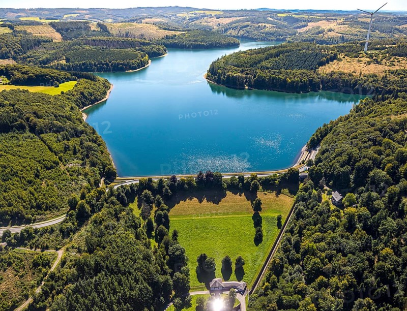 Aerial view, Verse dam with dam, forest area with forest damage, Piepersloh, Lüdenscheid, Sauerland, North Rhine-Westphalia, Germany, tree mortality, DE, Europe, clear-cutting, calamity areas, aerial view, aerial photography, aerial photography, Märkischer Kreis, lake, dam wall, dam, overview, bird's-eye view, forest, forest area, forest damage, forest mortality, birds-eyes view, overview