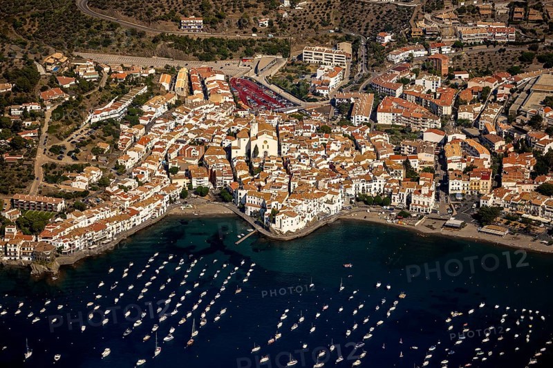 Bay of Cadaques, sailing boats, old town, Parc Natural Cap De Creus, Cadaqués, Costa Brava, Catalonia, Spain, Cadaqués, Europe, aerial view, birds-eyes view, aerial photography, aerial photography, aerial photography, overview, overview, bird's eye view, aerial photos of Spain