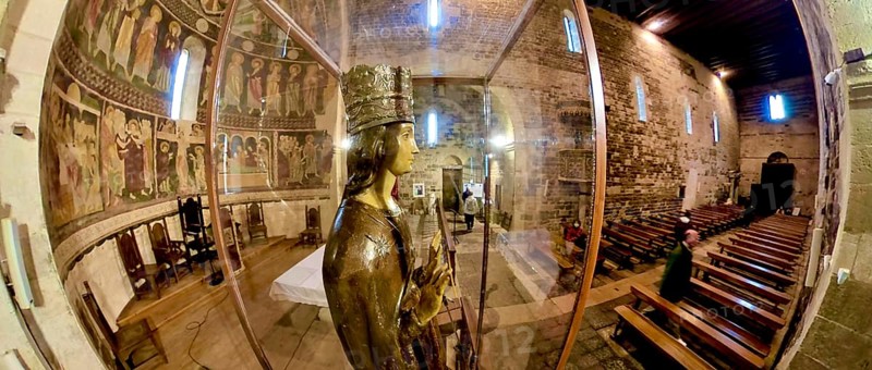 Sardinia, Madonna figure with crown, Santissima TrinitÃƒÂ di Saccargia, Romanesque church, fisheye image, Codrongianos, Europe, Province of Sassari, Italy, abbey church, place of worship, chiesa, religious community, place of worship, holy site, IT, church, church community, denomination, travel, destination, religion, religious site, sightseeing, tourism