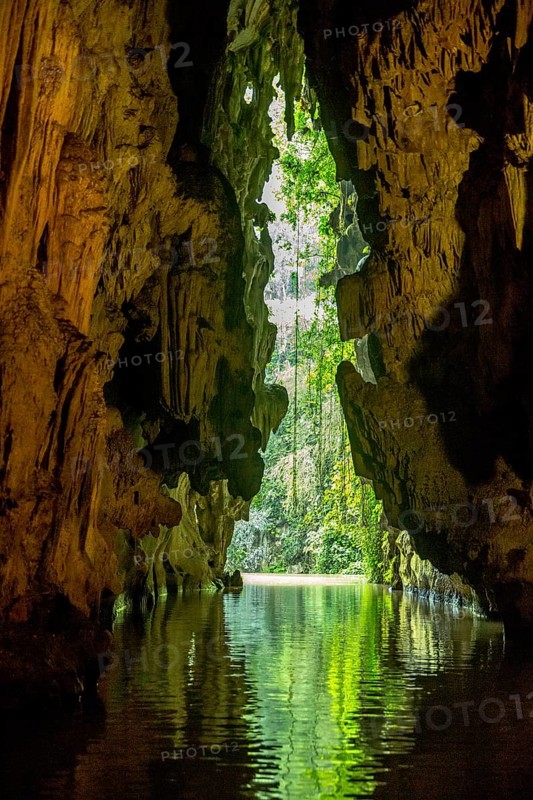 Caves of the Indios, Cueva del Indio, underground caves with a watercourse river open to tourists, Viñales, Cuba, Central America, Cuba, Caribbean