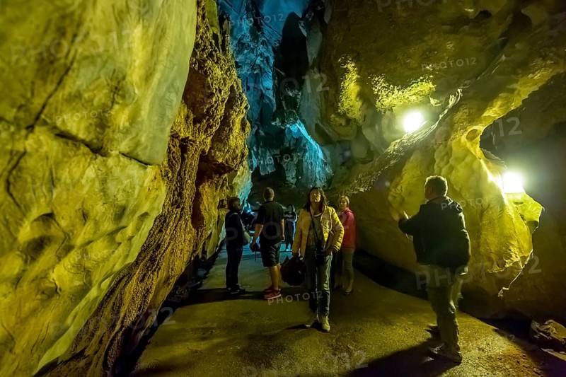 Tourists roam the caves, Caves of the Indians, Cueva del Indio, underground caves with a watercourse river open to tourists, Viñales, Cuba, Central America, Cuba, Caribbean