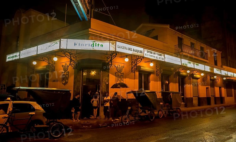 Hemingway s Bar En el Floridita, musician in one of the many music bars and music restaurants in Havana, Havana, La Habana, Cuba, Cuba, Central America