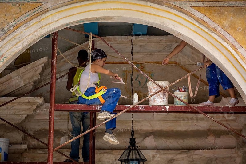Restoration work on an old colonial house in Old Havana, La Habana, Cuba, Caribbean, Central America, Cuba, Europe, aerial photo, birds-eyes view, aerial photography, aerial photography, overview, bird's eye view