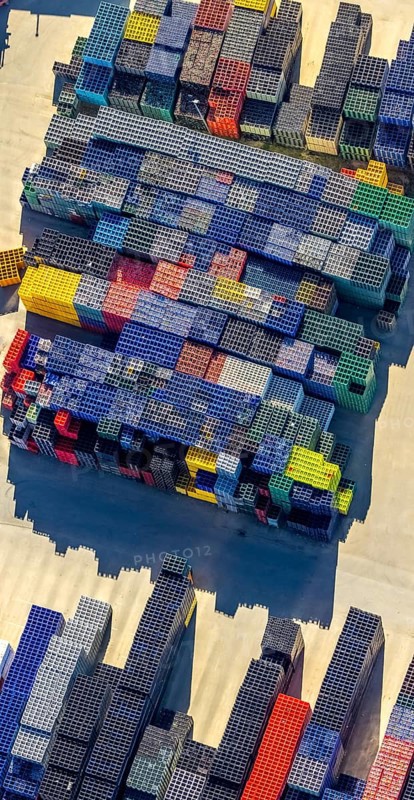 Aerial view, colourful coloured beverage crates of H. Leiter GmbH Leergutlogistik, shapes and colours, commercial area Gerlingen Zum Eichstruck, Hillmicke, Wenden, Sauerland, North Rhine-Westphalia, Germany, DE, Europe, commercial enterprises, commercial area, commercial property, commercial site, commercial use, industrial area, industrial site, aerial view, aerial photography, aerial photography, overview, bird's-eye view, overview