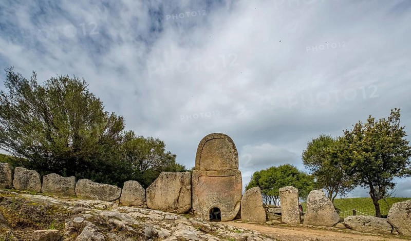 Sardinia, Nuraghic people, giant tomb Coddu Vecchiu, portal stele cult site, tomba dei giganti Coddu Ecchju, historical tomb made of large stones, cairn, Arzachena, Europe, Province of Sassari, Italy, archaeological site, burial site, Bonnanaro culture, monument, memorial, giant tomb, IT, megalithic sites, monument, nuragic culture, nuraghic, travel, destination, giant tomb, resting place, sight, sightseeing, tourism, tourist attraction, historical, tourist destination