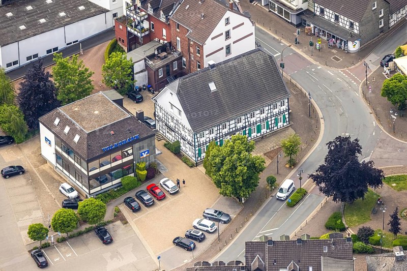 Aerial view, Volksbank head office Mühlenstraße, half-timbered house Schultenhof Leveringhaus, Niedersprockhövel, Sprockhövel, Ruhr area, North Rhine-Westphalia, Germany, DE, Europe, finance, financial institution, aerial view, aerial photography, aerial photography, overview, bird's eye view, Volksbank, birds-eyes view, overview