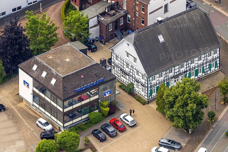 Aerial view, Volksbank head office Mühlenstraße, half-timbered house Schultenhof Leveringhaus, Niedersprockhövel, Sprockhövel, Ruhr area, North Rhine-Westphalia, Germany, DE, Europe, finance, financial institution, aerial view, aerial photography, aerial photography, overview, bird's eye view, Volksbank, birds-eyes view, overview