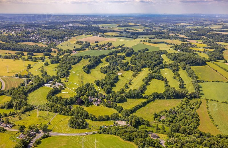Aerial photo, Golf-Club Bergisch Land Wuppertal e.V., golf meadow and green trees, Untensiebeneick, Velbert, Ruhr area, North Rhine-Westphalia, Germany, DE, Europe, golf, golf course, golf meadow, aerial photo, aerial photography, aerial photography, Neviges, sports, overview, bird's-eye view, overview