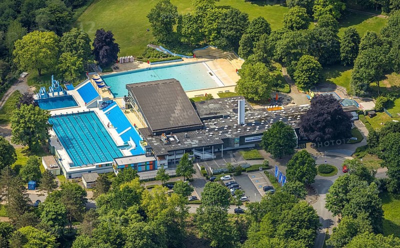 Aerial view, Panoramabad Velbert-Neviges outdoor and indoor swimming pool, Neviges, Velbert, Ruhr area, North Rhine-Westphalia, Germany, bathing establishment, bathing resort, DE, Europe, outdoor swimming pool, leisure activities, aerial view, aerial photography, aerial photography, swimming pool, swimming pool, overview, bird's-eye view, overview