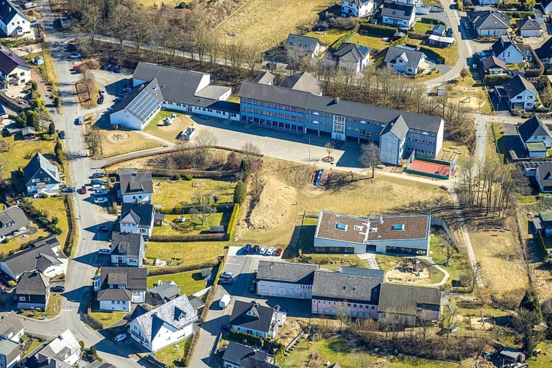 Aerial photo, KGS Kath. Grundschule Gerlingen and Kath. Kindergarten Kiga St. Antonius, Gerlingen, Wenden, Sauerland, North Rhine-Westphalia, Germany, education, educational institution, DE, Europe, kindergarten, day care centre, day nursery, day care centre, educational institute, aerial photo, aerial photography, aerial photography, school, overview, bird's-eye view, overview