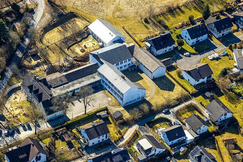 Aerial photo, Geschwister-Scholl-Schule, Schönau, Wenden, Sauerland, North Rhine-Westphalia, Germany, DE, Europe, aerial photography, aerial photography, aerial photography, overview, bird's-eye view, birds-eyes view, overview