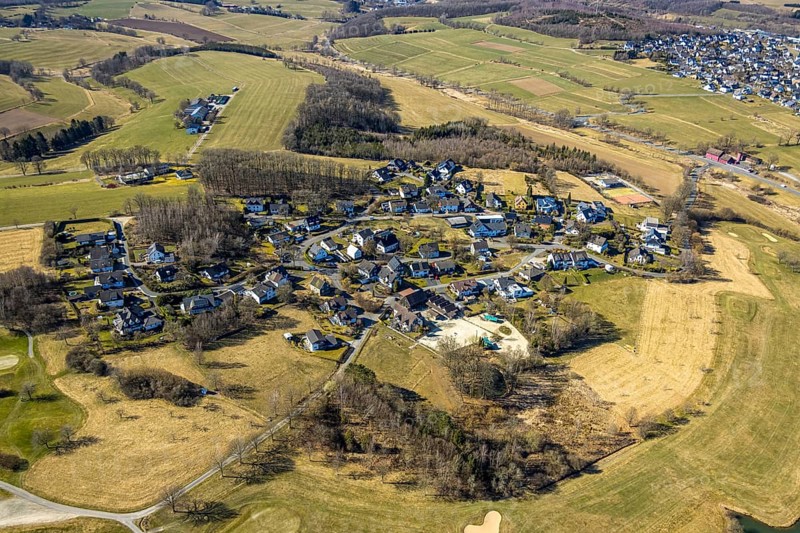 Aerial view, golf course Dörnscheid, Golfclub Siegen-Olpe, golf meadow and bunker with golf player, Römershagen, Wenden, Sauerland, North Rhine-Westphalia, Germany, DE, Europe, aerial view, aerial photography, aerial photography, overview, bird's-eye view, overview