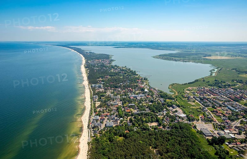Gmina Mielno, Jamunder See, lagoon-like Jamno, Hinterpommern, Großmöllen, Groß Möllen, Baltic Sea coast, Wojewóüdztwo zachodniopomorskie, Poland, Województwo zachodniopomorskie, PL, Europe, aerial view, birds-eyes view, aerial photography, overview, bird's eye view, northern Poland