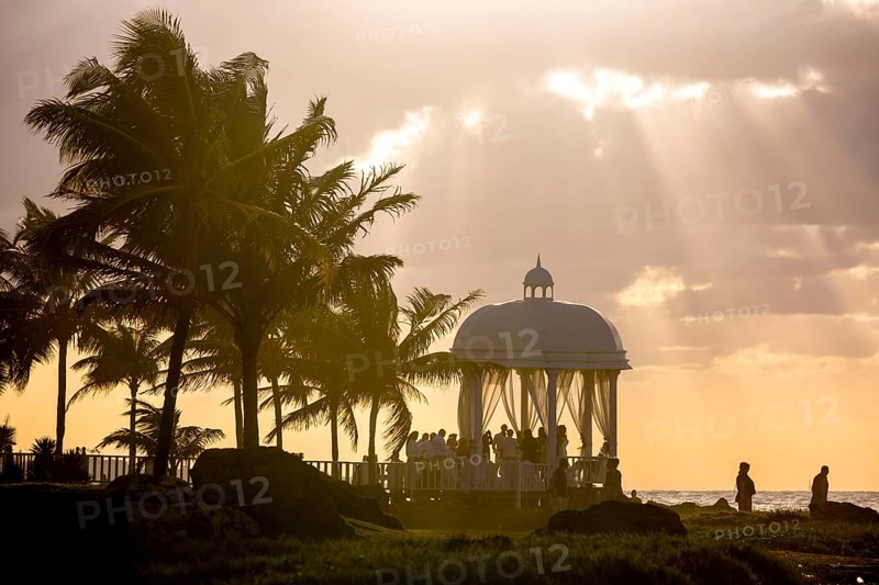 Wedding pavilion on the beach of Varadero with sunset in the hotel complex PARADISUS VARADERO RESORT SPA, Varadero, Cuba, Matanzas, Cuba, Central America