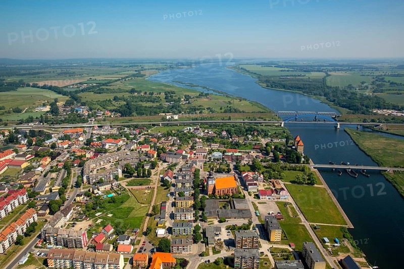 Wolin, Nikolai Church, bridge over the Dziwna, city centre, Baltic Sea coast, Województwo zachodniopomorskie, Poland, Województwo zachodniopomorskie, PL, Europe, aerial view, birds-eyes view, aerial photography, aerial photography, overview, bird's eye view, northern Poland