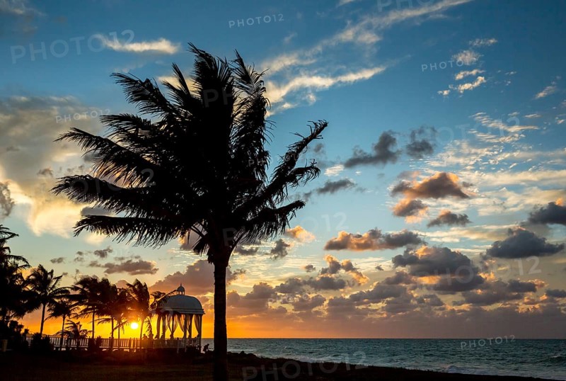Wedding pavilion on the beach of Varadero with sunset in the hotel complex PARADISUS VARADERO RESORT SPA, Varadero, Cuba, Matanzas, Cuba, Central America