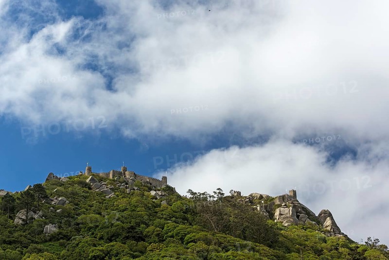 Castelo dos Mouros, Moorish Fortress, Sintra Cascais Natural Park, Grande Lisboa, Lisbon Region, Portugal, Europe, Sintra, Lisbon District