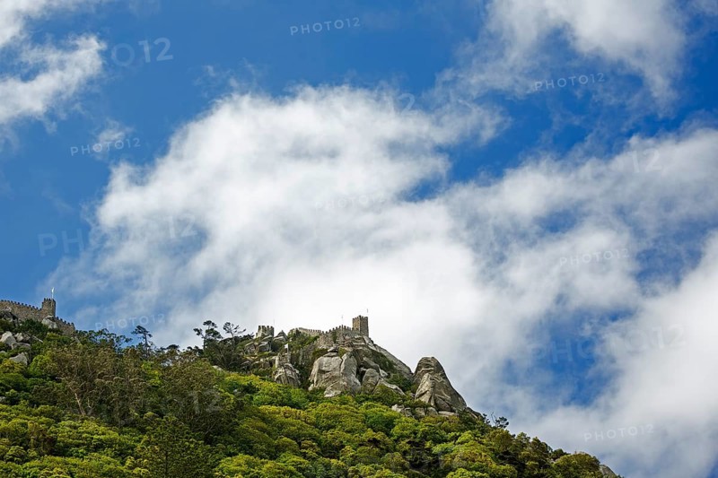 Castelo dos Mouros, Moorish Fortress, Sintra Cascais Natural Park, Grande Lisboa, Lisbon Region, Portugal, Europe, Sintra, Lisbon District