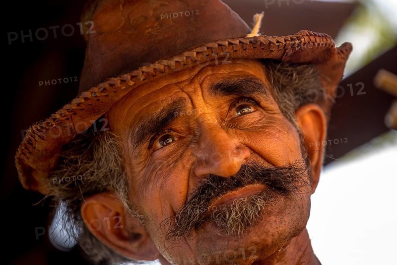 Sugar cane farmer in Valle de los Ingenios, portrait with hat, Trinidad, Cuba, Sancti Spíritus, Cuba, Sancti Spíritus