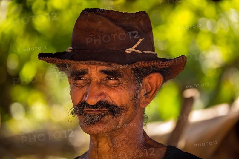 Sugar cane farmer in Valle de los Ingenios, portrait with hat, Trinidad, Cuba, Sancti Spíritus, Cuba, Sancti Spíritus