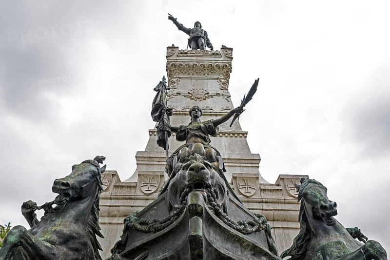 War memorial in front of the stock exchange palace Palácio da Bolsa, Oporto, Porto district, Portugal, Europe, aerial view, birds-eyes view, Travel, Travel photography