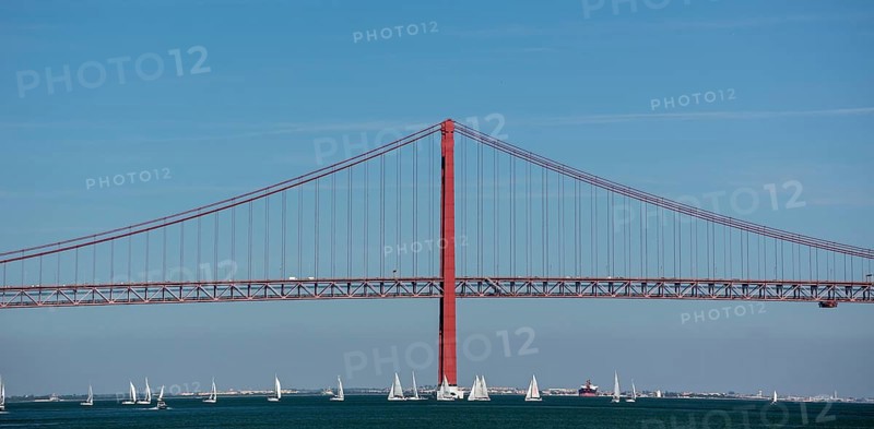 Ponte 25 de Abril, Lisbon, Lisbon District, Portugal