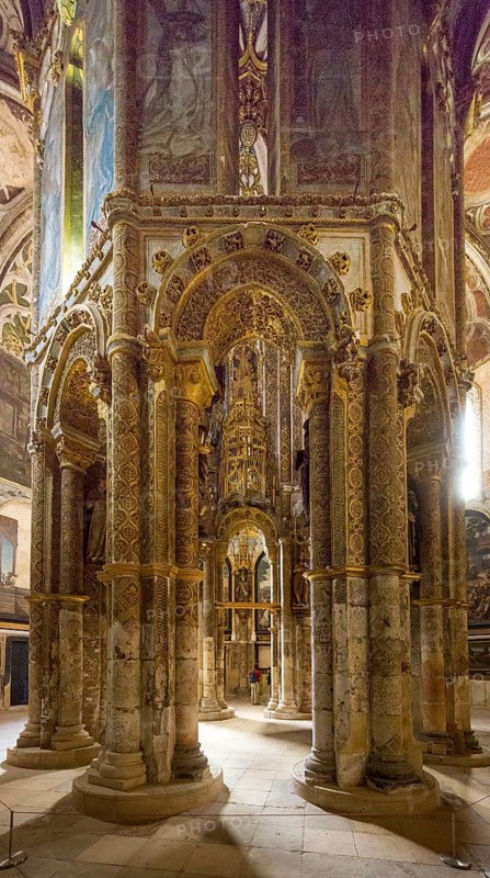 Charola, original Templar church, octagonal rotunda, fortress of Tomar, castle of the Knights Templar, Templar, UNESCO cultural heritage, Tomar, Santarém district, Portugal, Europe, Convento da Ordem de Christo, Santarém district, aerial view, birds-eyes view, Travel, travel photography