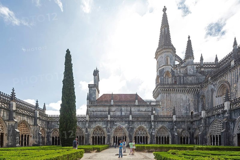 Monastery of Santa Maria da VitÃüria, UNESCO World Heritage Site, Cloister, Monastery Church of Batalha, Mosteiro da Batalha, Batalha, Leiria District, Portugal, Europe, aerial view, birds-eyes view, Travel, Travel Photography