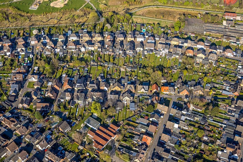 Aerial view, residential area at Grüner Weg am Auenpark, by-catch, Selm, Münsterland, North Rhine-Westphalia, Germany, DE, Europe, property tax, real estate, aerial view, aerial photography, aerial photography, overview, bird's-eye view, residential area, living and living, residential area, residential quality, residential neighbourhood, housing estate, residential district, birds-eyes view, overview