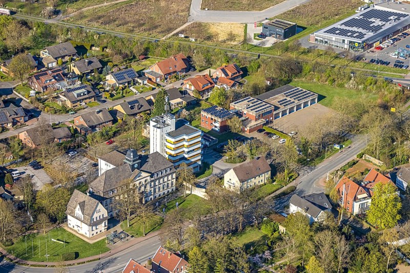 Aerial view, Adenauerplatz office building and tower block, fire brigade fire-fighting unit II Bork, Bork, Selm, Münsterland, North Rhine-Westphalia, Germany, authority, fire-fighter, fire protection, fire watch, DE, Europe, fire-fighting unit, fire station, fire brigade, aerial photograph, aerial photography, aerial photography, rescue station, overview, bird's-eye view, overview