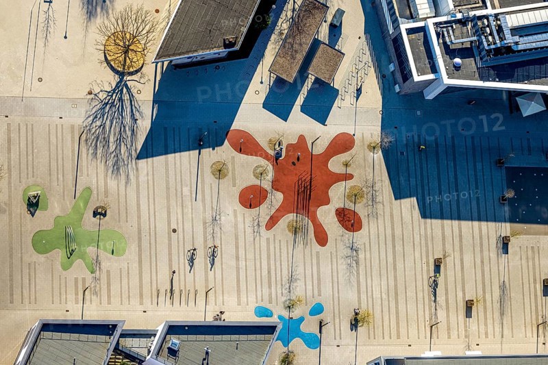 Aerial view, Campusplatz Süd with ground painting and resting places, Selm, Münsterland, North Rhine-Westphalia, Germany, DE, Europe, aerial view, aerial photography, aerial photography, overview, bird's eye view, birds-eyes view, overview