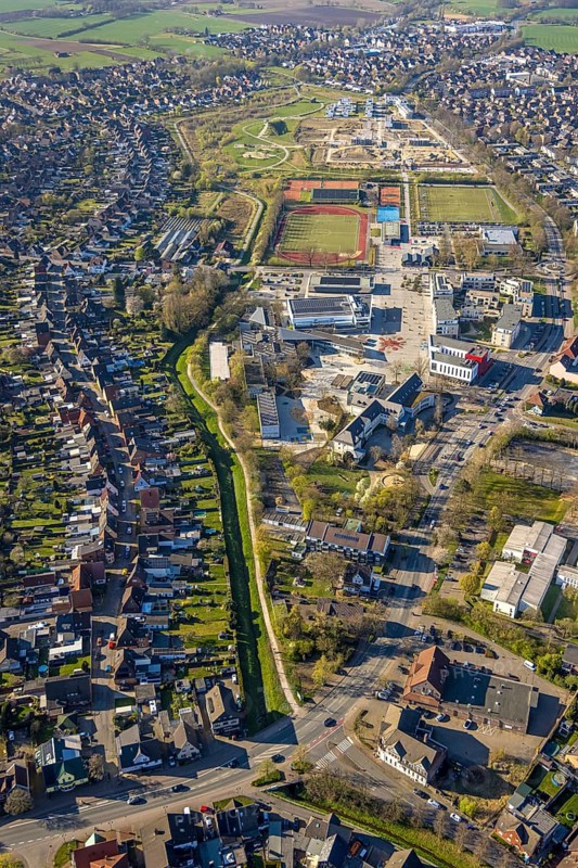 Aerial view, Auenpark with campus, grammar school, sports centre Sparkassen Arena and living at Auenpark, Selm, Münsterland, North Rhine-Westphalia, Germany, construction work, construction area, building site, building plots, construction project, construction site, education, educational institution, DE, Europe, property tax, real estate, educational institute, aerial view, aerial photography, aerial photography, new building, school, overview, bird's-eye view, housing estate, housing and living, residential area, residential quality, residential neighbourhood, residential estate, residential district, birds-eyes view, overview